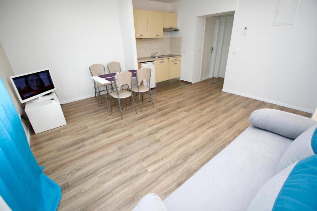 Apartmani Sea Star ماكارسكا المظهر الخارجي الصورة